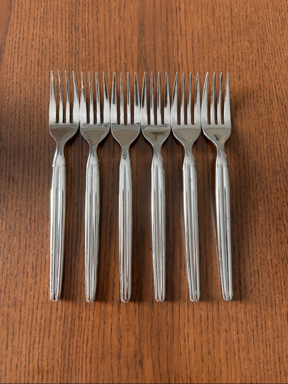 INTERNATIONAL STAINLESS - Stainless Steel Salad Forks - Set of 6